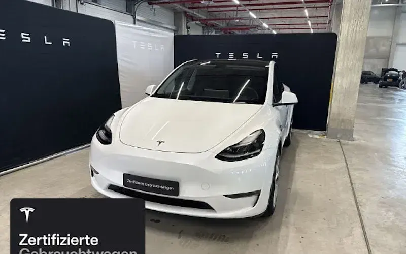 Gebraucht Tesla Model Y 273 kW (372 PS) 2024 Weiß SUV