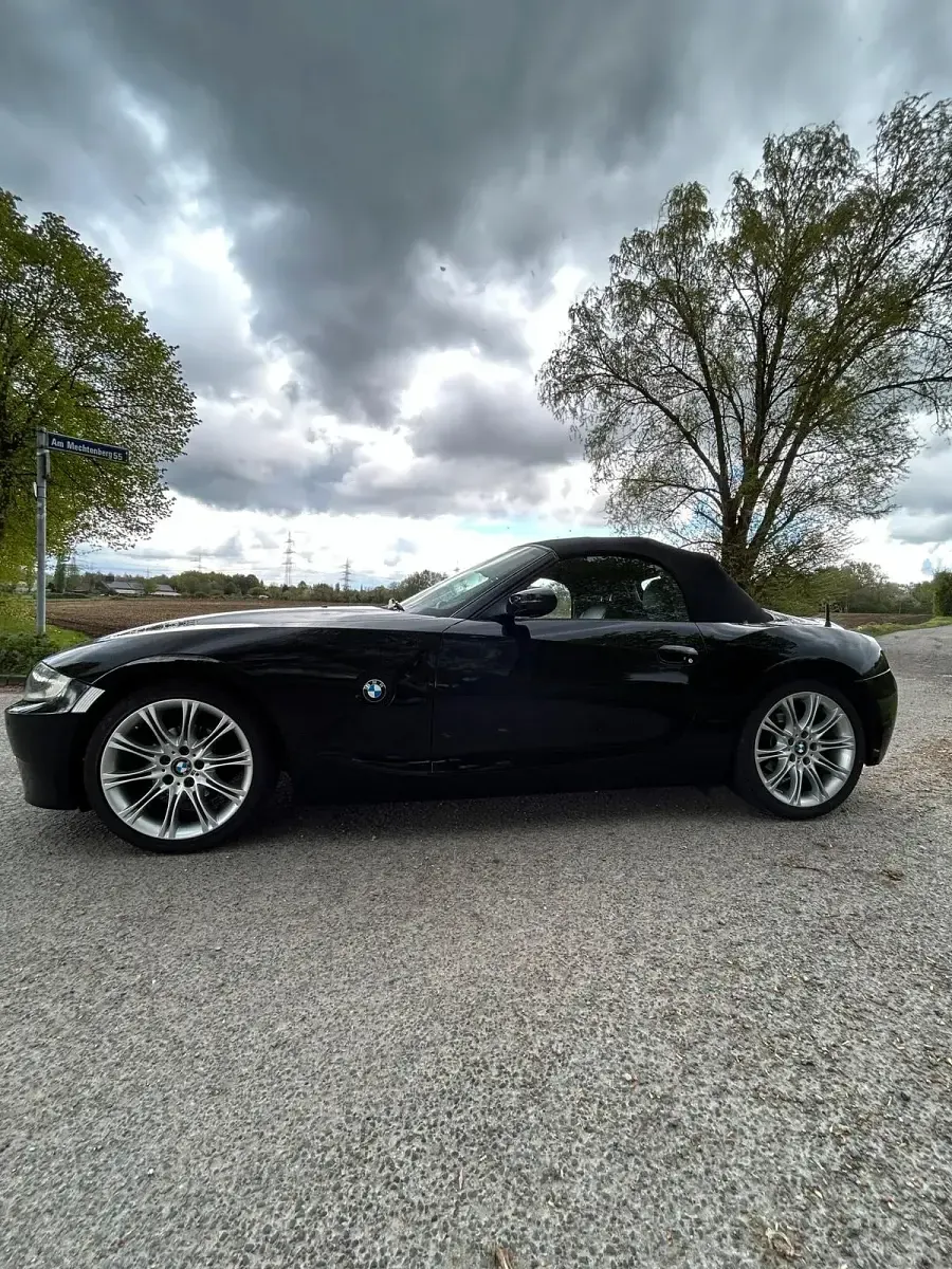 Gebraucht BMW Z4 Advantage 177 PS (130 kW) 2006 Schwarz Cabrio