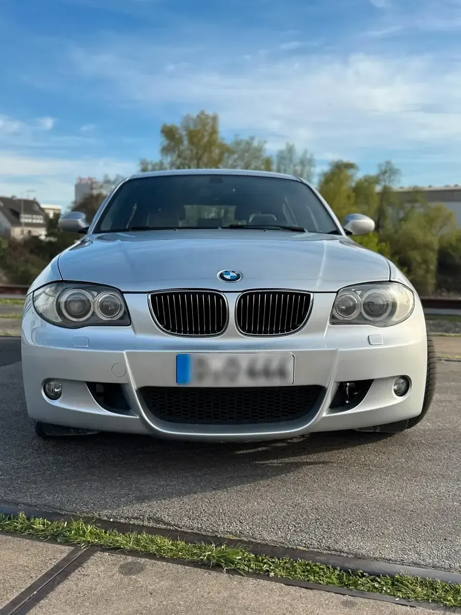 Gebraucht BMW 130 M Sport 265 PS (194 kW) 2006 Silber Kleinwagen