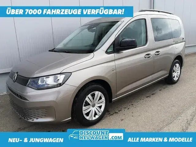 Mojavebeige metallic Neu 2025 VW Caddy Family Van / Kleinbus | 31.090 € (Fairer Preis) - Bild 1/4