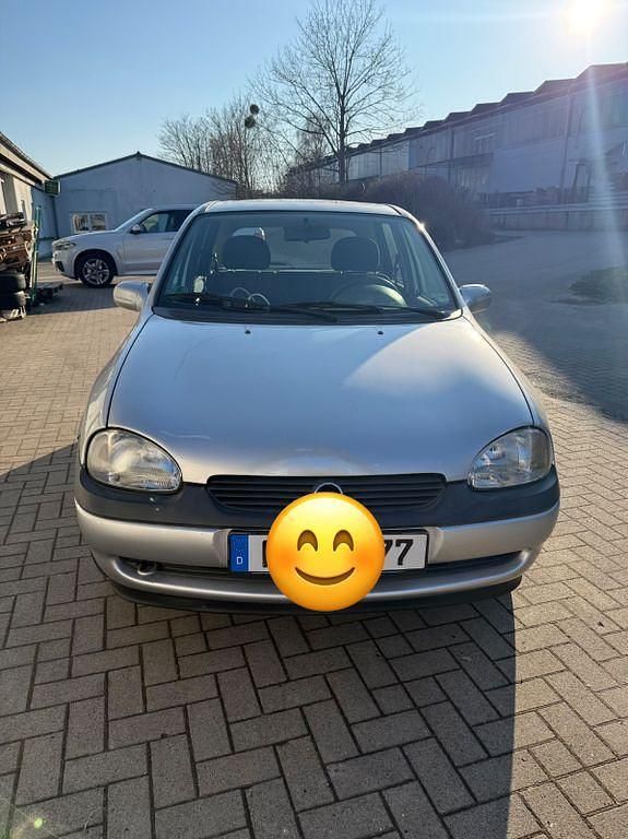 Gebraucht Opel Corsa 54 PS (39 kW) 1999 Silber Limousine