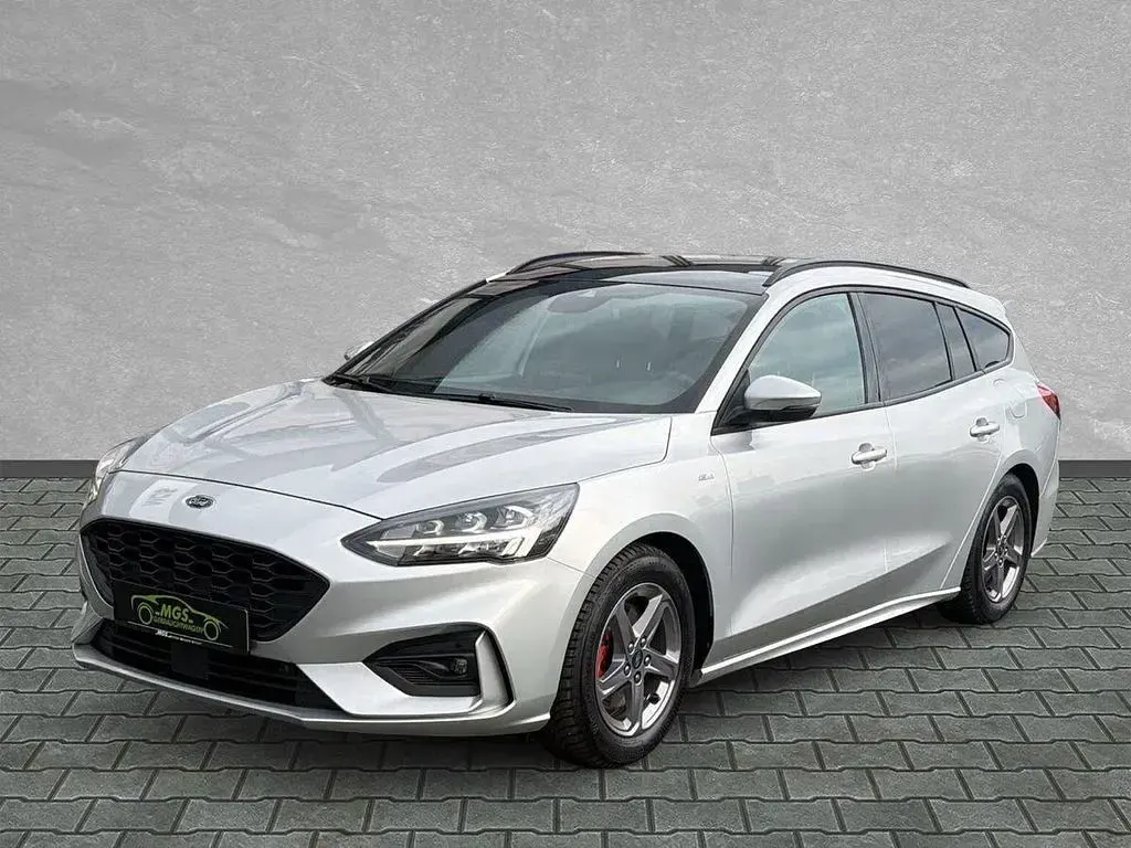 Usado Ford Focus ST-Line 155 CV (114 kW) 2020 Plateado Familiar