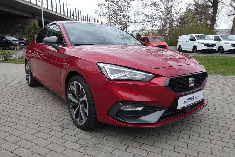 Gebraucht Seat Leon FR 150 PS (110 kW) 2021 "desire" rot Limousine