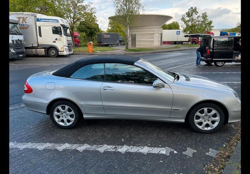 Silber Gebraucht 2004 Mercedes CLK200 Cabrio | 9.500 € (Guter Preis) - Bild 1/4