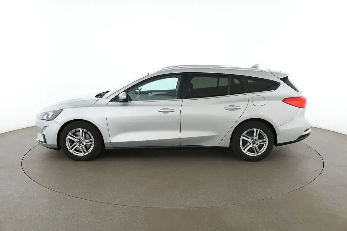 Gebraucht Ford Focus Cool & Connect 125 PS (91 kW) 2021 Silber Kombi