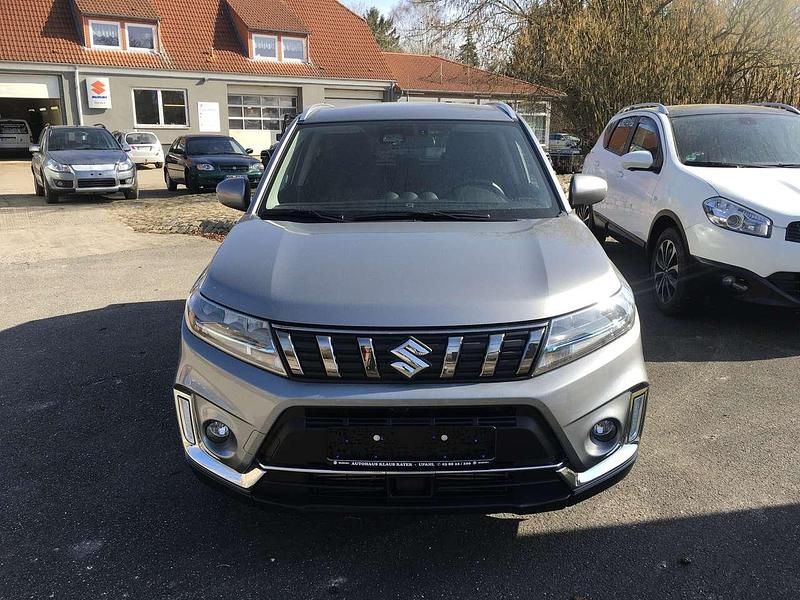 Gebraucht Suzuki Vitara Comfort 129 PS (94 kW) 2021 Grau SUV