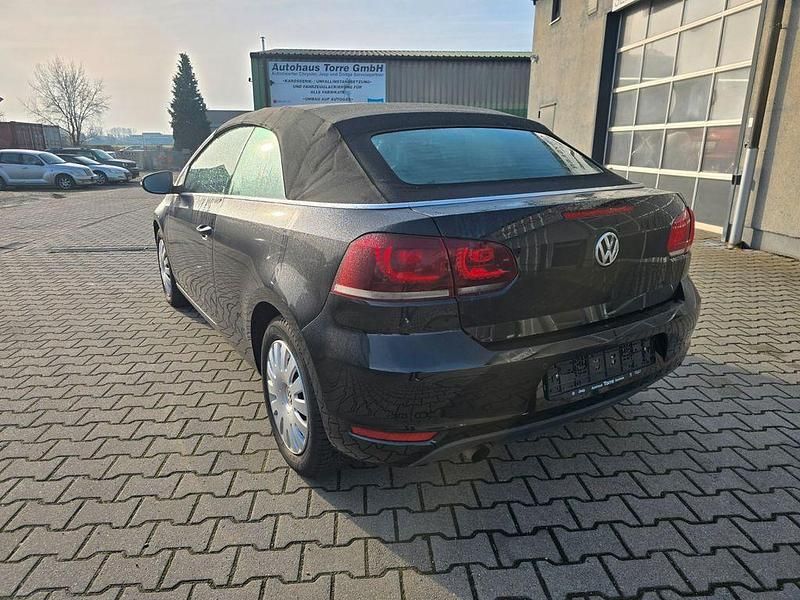 Gebraucht VW Golf Cabriolet Basis 105 PS (77 kW) 2012 Schwarz Cabrio