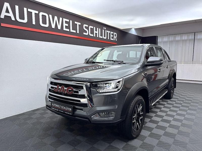 Gebraucht JAC JS8 204 PS (150 kW) 2023 Grau SUV