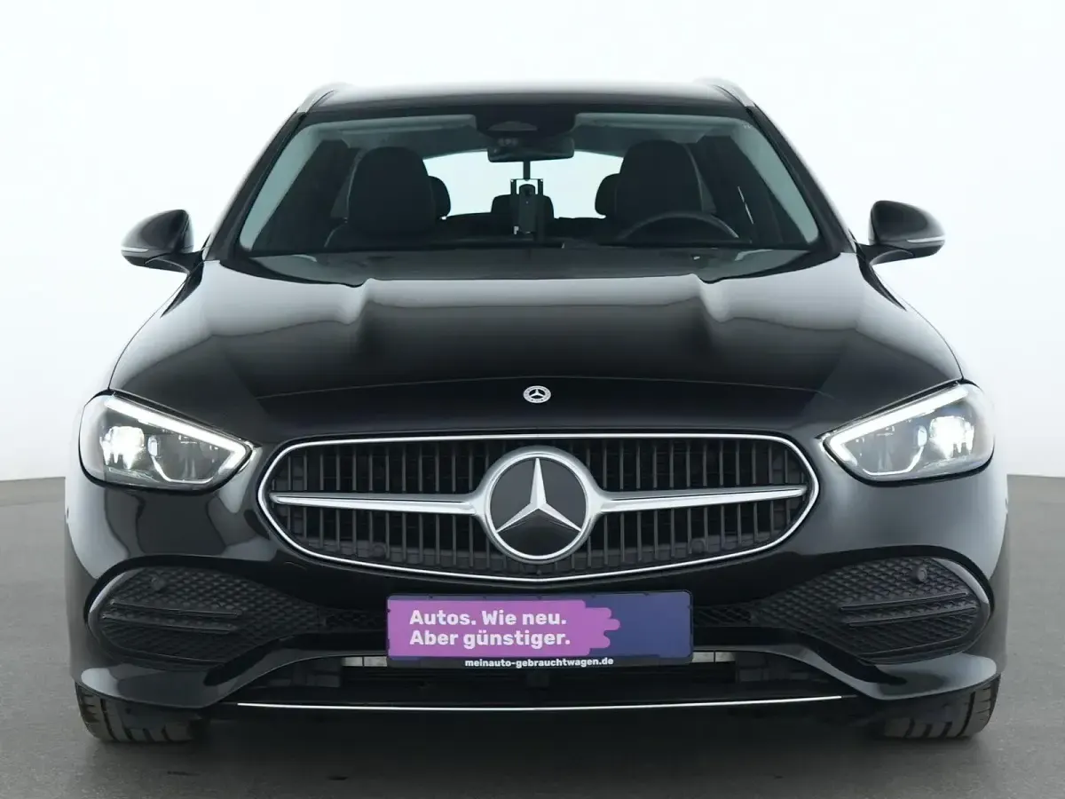 Gebraucht Mercedes C200 Avantgarde 163 PS (119 kW) 2025 Schwarz Limousine