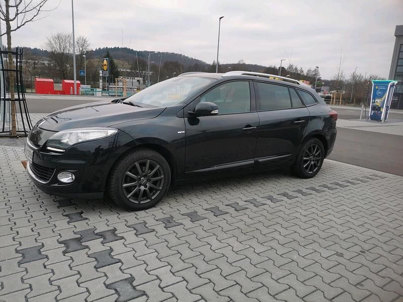 Schwarz Gebraucht 2013 Renault Mégane GrandTour Kombi | 3.800 € (Fairer Preis) - Bild 1/4