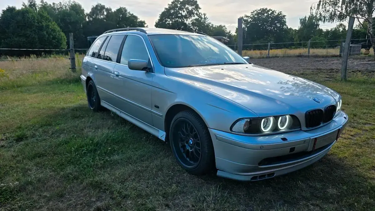 Gebraucht BMW 530 193 PS (141 kW) 2000 Silber Kombi