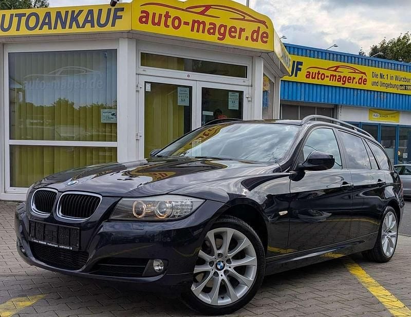 Blau Gebraucht 2009 BMW 320 Comfort Edition Kombi | 4.850 € (Guter Preis) - Bild 1/4