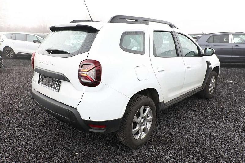 Gebraucht Dacia Duster Expression 91 PS (66 kW) 2023 Gletscherweiß SUV