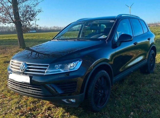 Schwarz Gebraucht 2017 VW Touareg SUV | 19.500 € (Superpreis) - Bild 1/4