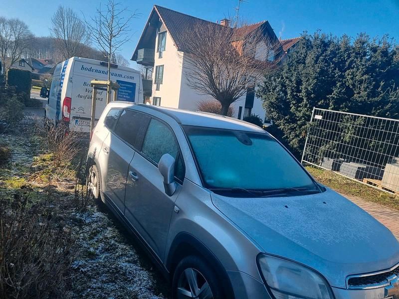 Gebraucht Chevrolet Orlando 163 PS (119 kW) 2012 Silber Van / Kleinbus