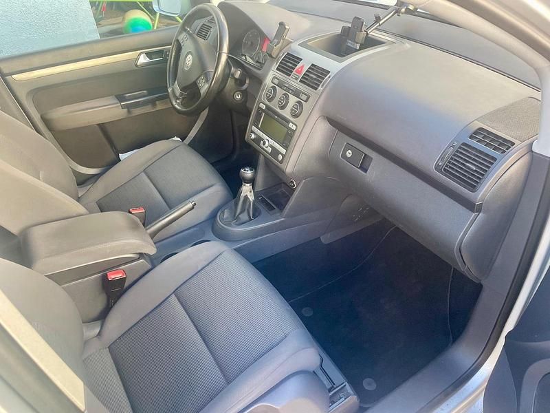 Gebraucht VW Touran 105 PS (77 kW) 2008 Silber Van / Kleinbus