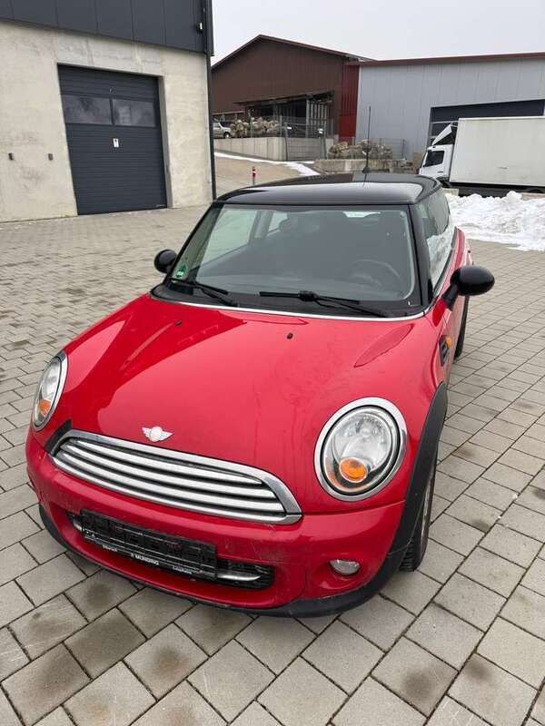 Rot Gebraucht 2011 Mini Cooper Kleinwagen | 3.600 € (Fairer Preis) - Bild 1/4