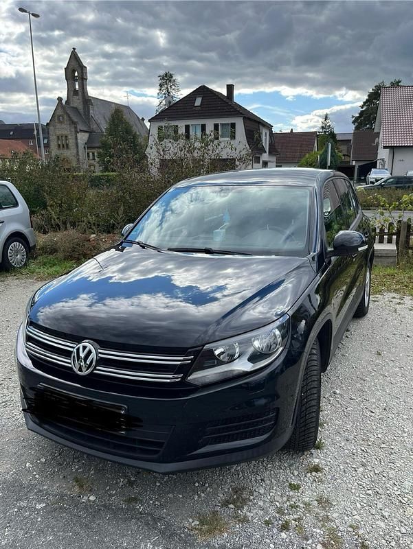 Schwarz Gebraucht 2014 VW Tiguan SUV | 10.800 € (Guter Preis) - Bild 1/4
