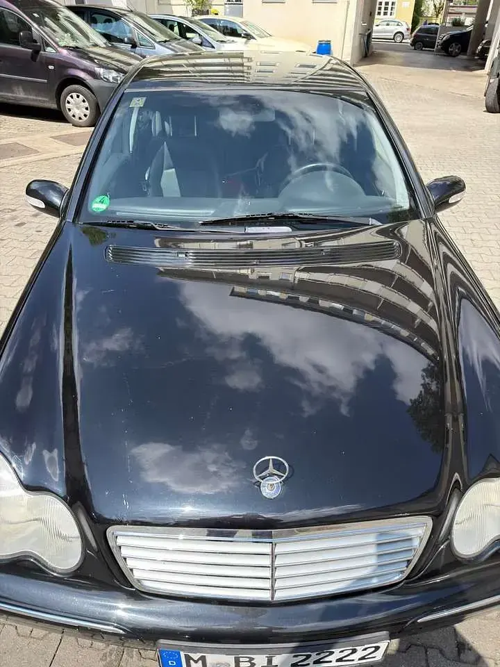 Używany Mercedes C320 Elegance 218 KM (160 kW) 2000 Czarny Sedan/Limuzyna