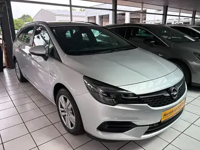 Gebraucht Opel Astra Edition 110 PS (80 kW) 2021 Silber Kombi