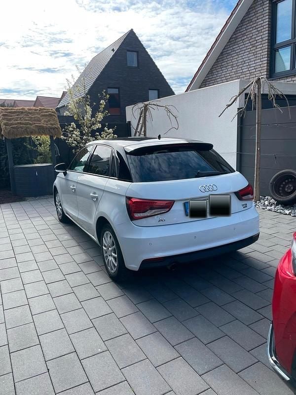 Second-hand Audi A1 Design 97 CP (71 kW) 2017 Alb Hatchback