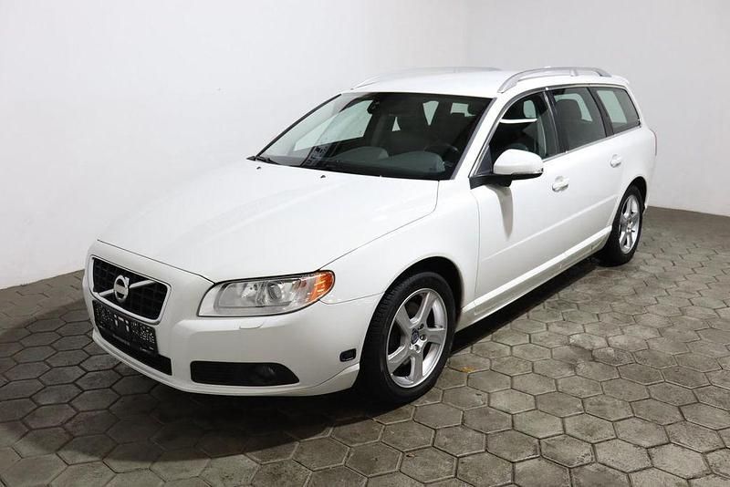 Gebraucht Volvo V70 R-Design 213 PS (156 kW) 2012 Weiß Kombi