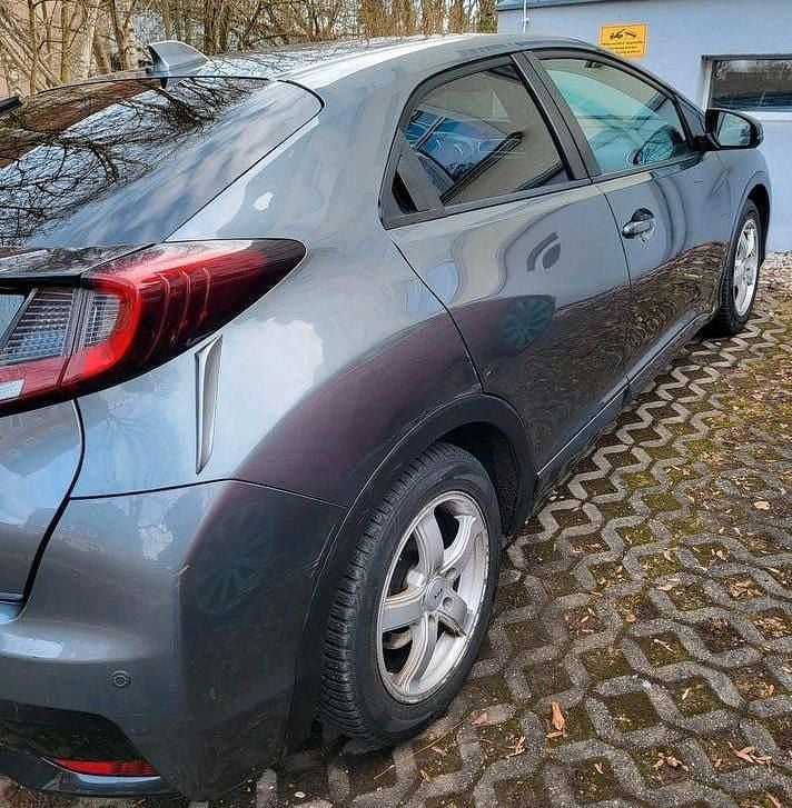 Gebraucht Honda Civic Lifestyle 142 PS (104 kW) 2015 Grau Limousine