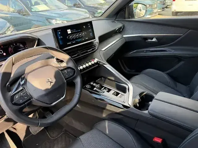 Gebraucht Peugeot 3008 Allure 131 PS (96 kW) 2023 Lack weiss perlglänzend/metall SUV
