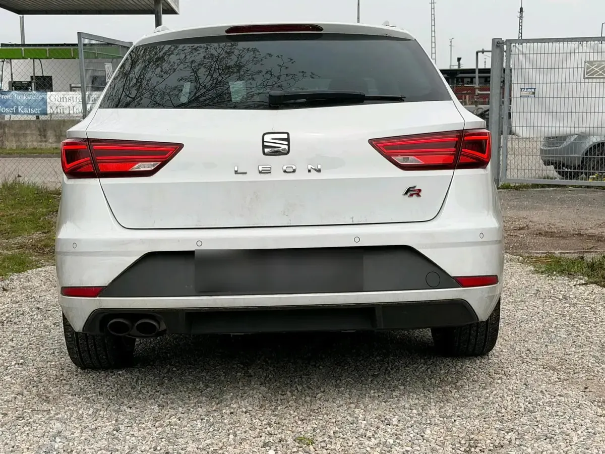 Gebraucht Seat Leon 150 PS (110 kW) 2017 Weiß Kombi