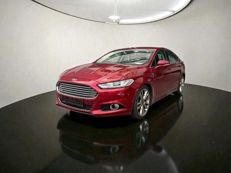 Gebraucht Ford Mondeo Titanium 179 PS (131 kW) 2014 Rot Limousine