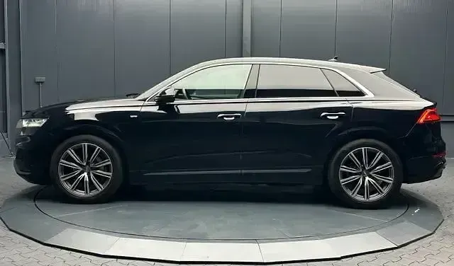 Gebraucht Audi Q8 S-Line 286 PS (210 kW) 2020 Schwarz SUV
