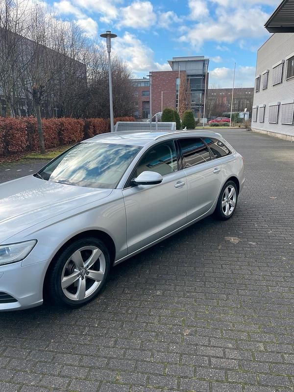 Gebraucht Audi A6 204 PS (150 kW) 2013 Silber Kombi