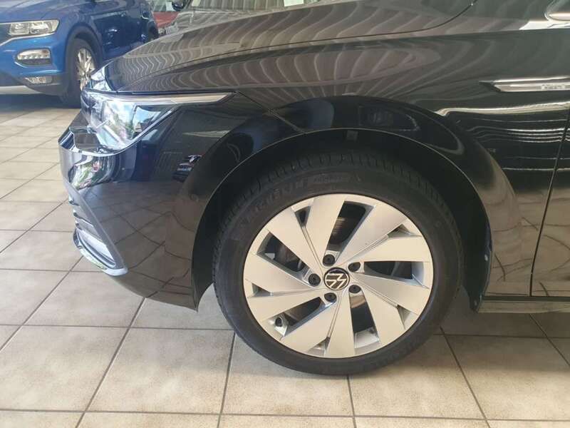 Gebraucht VW Golf VIII Style 150 PS (110 kW) 2022 Schwarz Limousine