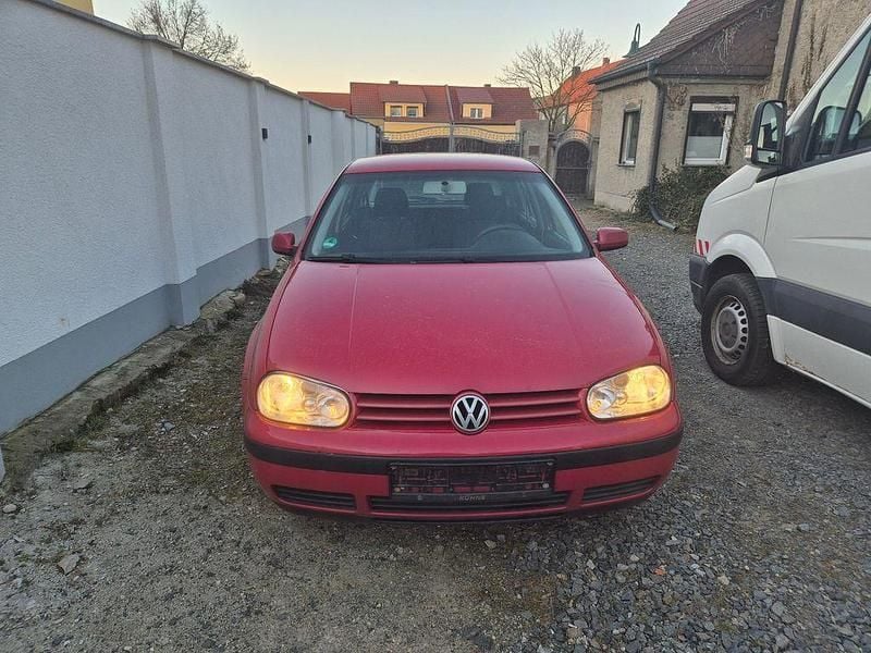 Gebraucht VW Golf IV 101 PS (74 kW) 2003 Rot Limousine
