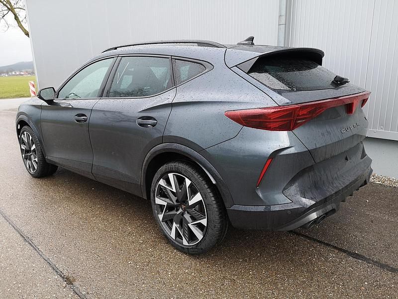 Używany Cupra Formentor 333 KM (244 kW) 2024 Szary SUV