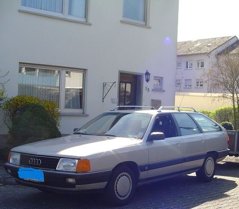 Silber Gebraucht 1990 Audi 100 Kombi | 4.350 € - Bild 1/4