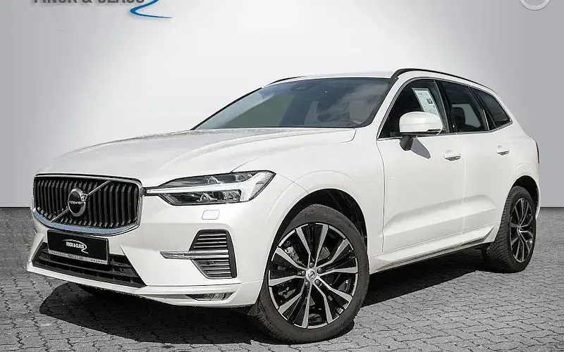 Gebraucht Volvo XC60 Core 197 PS (144 kW) 2024 Weiß SUV