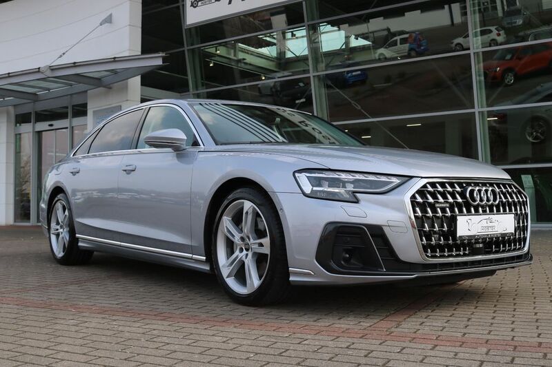 Silber Gebraucht 2024 Audi A8L Limousine | 66.900 € (Guter Preis) - Bild 1/4