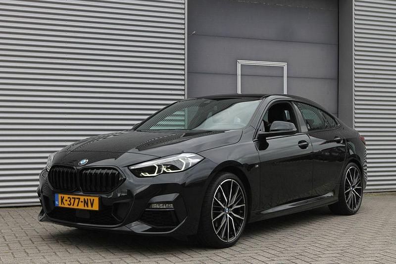 Schwarz Gebraucht 2021 BMW 218 Executive Coupé | 22.999 € (Fairer Preis) - Bild 1/4
