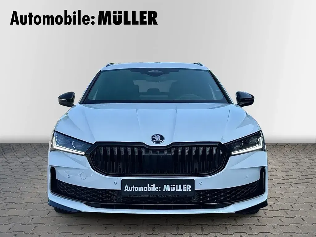 Gebraucht Skoda Superb SportLine 265 PS (194 kW) 2026 Weiss Kombi