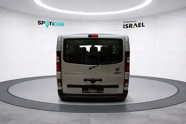 Gebraucht Fiat Talento Family 120 PS (88 kW) 2020 Silber Van / Kleinbus