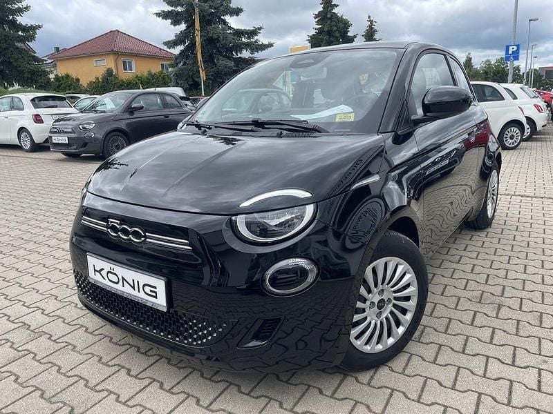 Schwarz Gebraucht 2023 Fiat 500e Kleinwagen | 22.999 € (Fairer Preis) - Bild 1/4