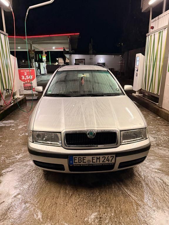 Gebraucht Skoda Octavia 131 PS (96 kW) 2003 Silber Kombi
