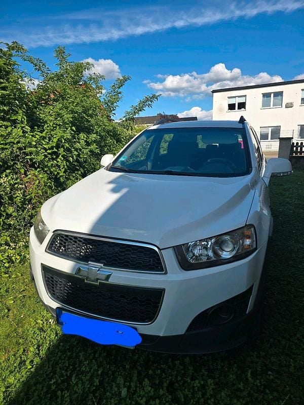 Weiß Gebraucht 2012 Chevrolet Captiva SUV | 4.500 € (Superpreis) - Bild 1/4