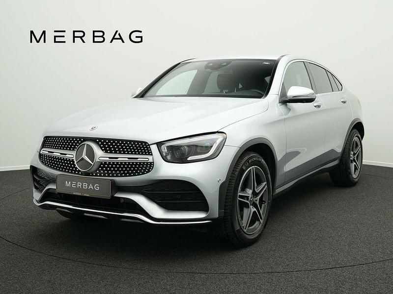 Silber Gebraucht 2020 Mercedes GLC200 AMG line SUV | 39.990 € (Teuer) - Bild 1/4