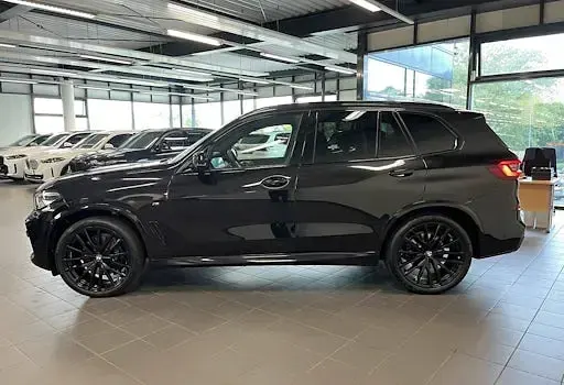 Gebraucht BMW X5 M Sport 286 PS (210 kW) 2023 Schwarz SUV