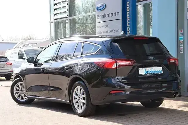 Gebraucht Ford Focus S 120 PS (88 kW) 2022 Schwarz Limousine