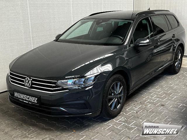Grau Gebraucht 2021 VW Passat Basis Kombi | 22.980 € (Fairer Preis) - Bild 1/4