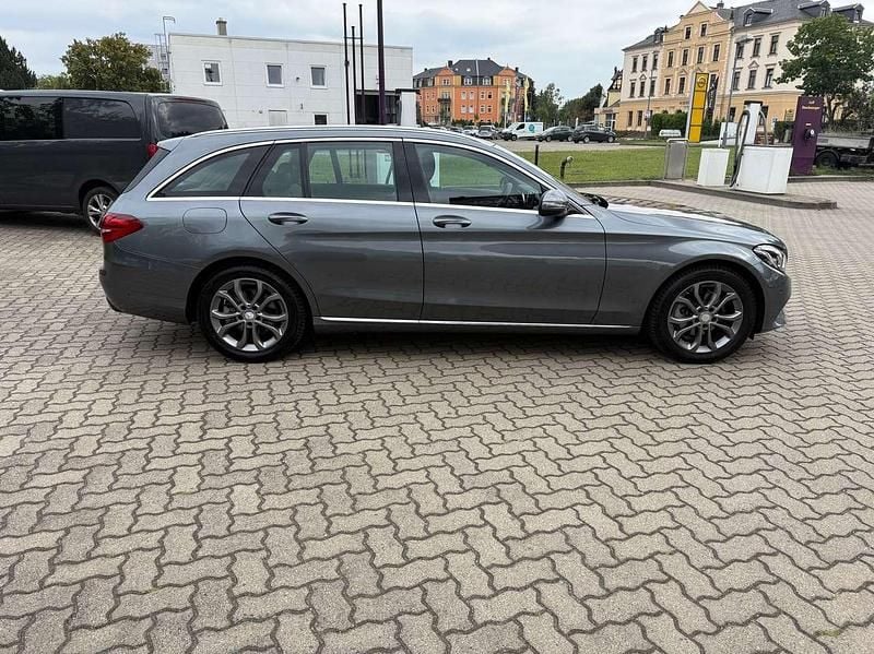 Second-hand Mercedes C180 156 CP (114 kW) 2016 Gri Break