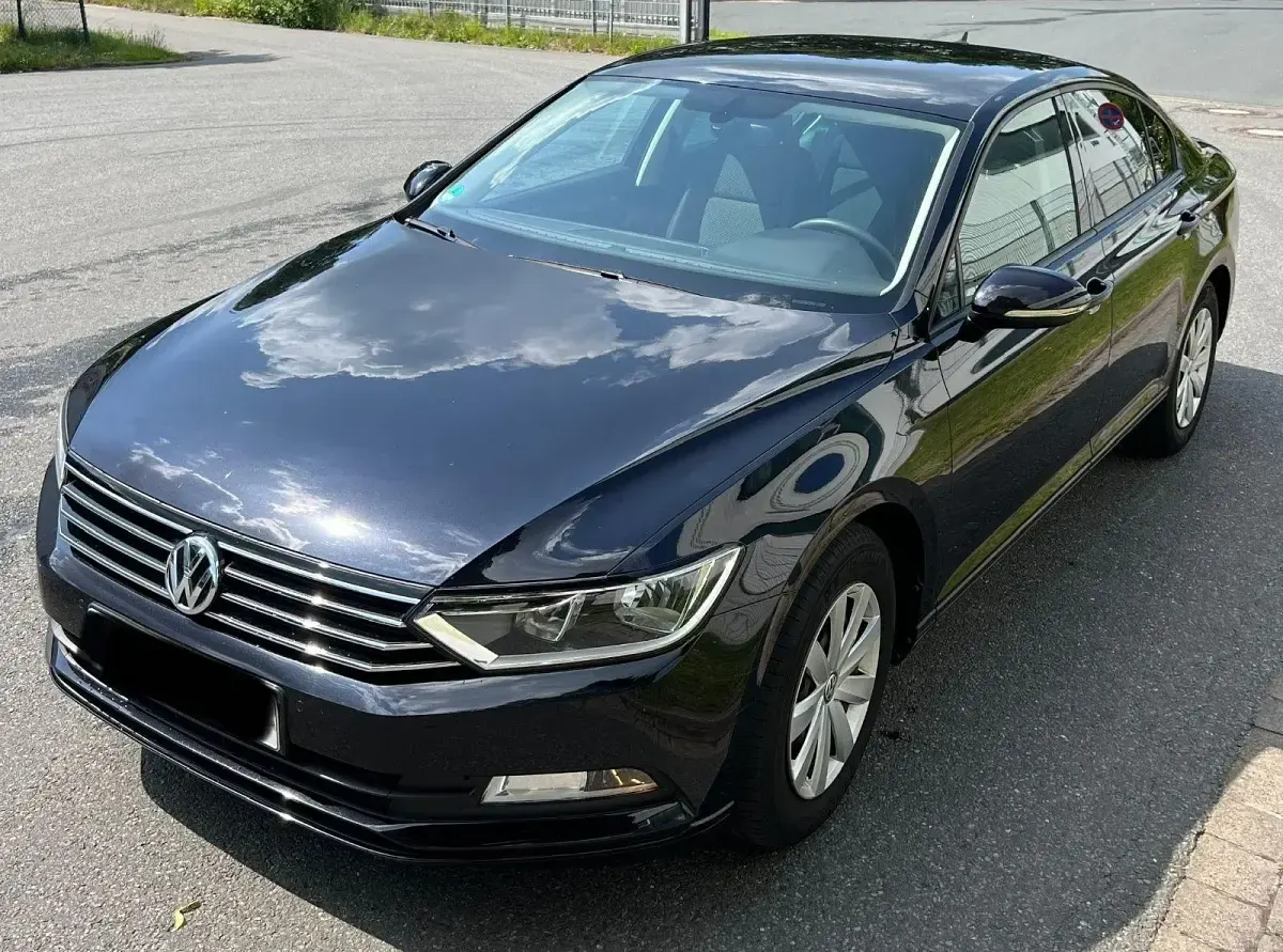 Gebraucht VW Passat Comfortline 150 PS (110 kW) 2018 Schwarz Limousine